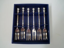 Photo2: Pastry Fork Set - Rose Bud